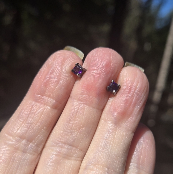 Amethyst sterling & rhodium stud post earrings - Picture 3 of 15